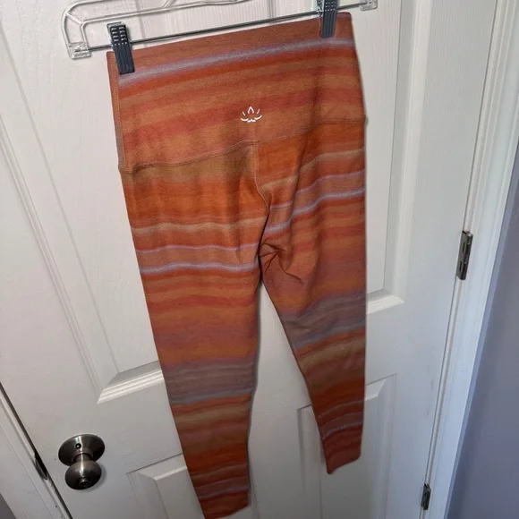 Beyond Yoga Soft Mark High Waisted Midi Legging - Ombre Stripe - Picture 7 of 11